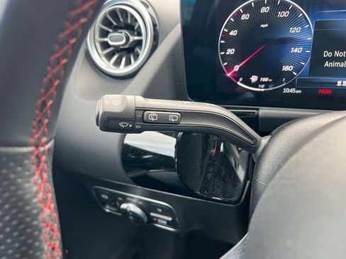 Used 2025 Mercedes-Benz GLA 250 4MATIC image 30