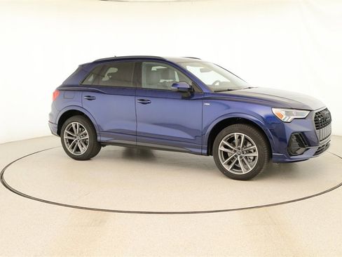 New 2025 Audi Q3 2.0T Premium image 9