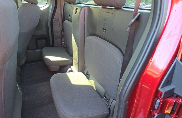 Used 2020 Nissan Frontier S RWD image 10
