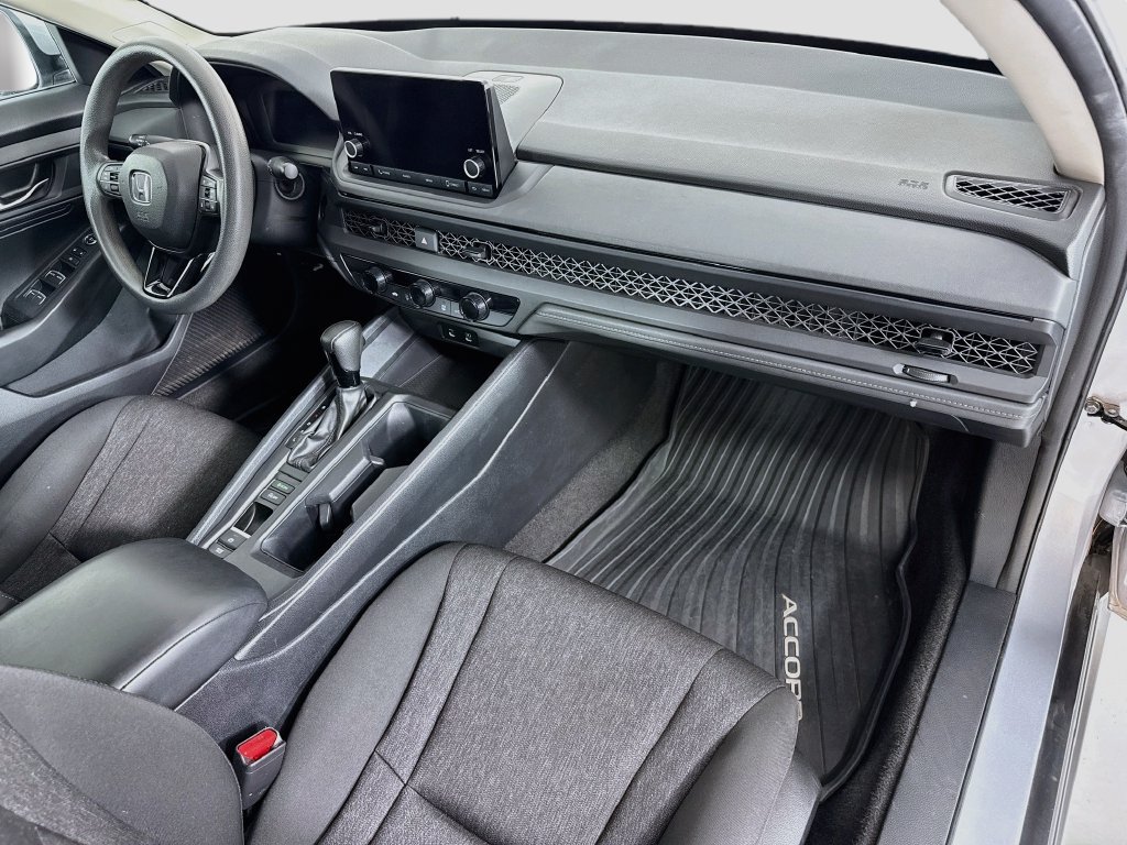 Certified 2023 Honda Accord LX image 17