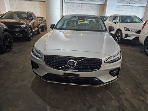 Certified 2025 Volvo S60 B5 Plus AWD/4WD image 6