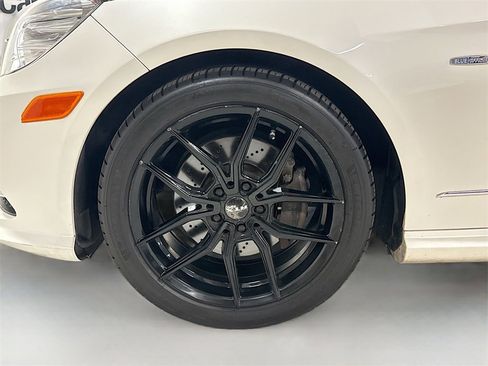 Used 2012 Mercedes-Benz E 350 4MATIC Sedan image 37