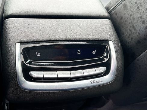 Used 2025 Cadillac XT6 Sport w/ Technology Package AWD/4WD image 27