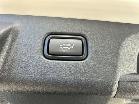 Used 2025 Hyundai Palisade Calligraphy image 12