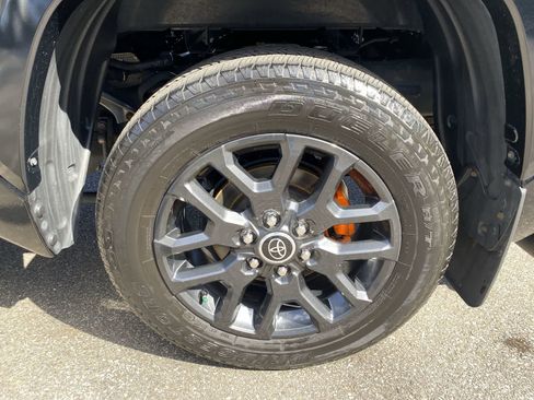 Used 2023 Toyota Tundra Platinum w/ Advanced Package image 12