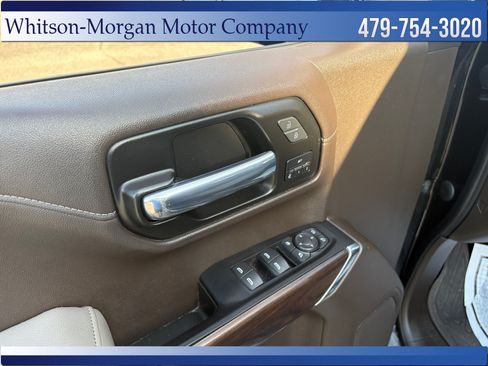 Used 2022 GMC Sierra 1500 SLT w/ SLT Premium Package AWD/4WD image 17