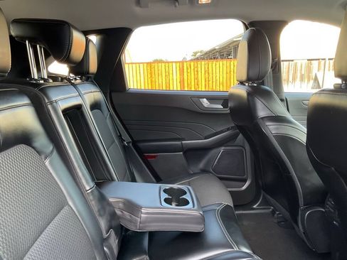 Used 2024 Ford Escape SE FWD image 22
