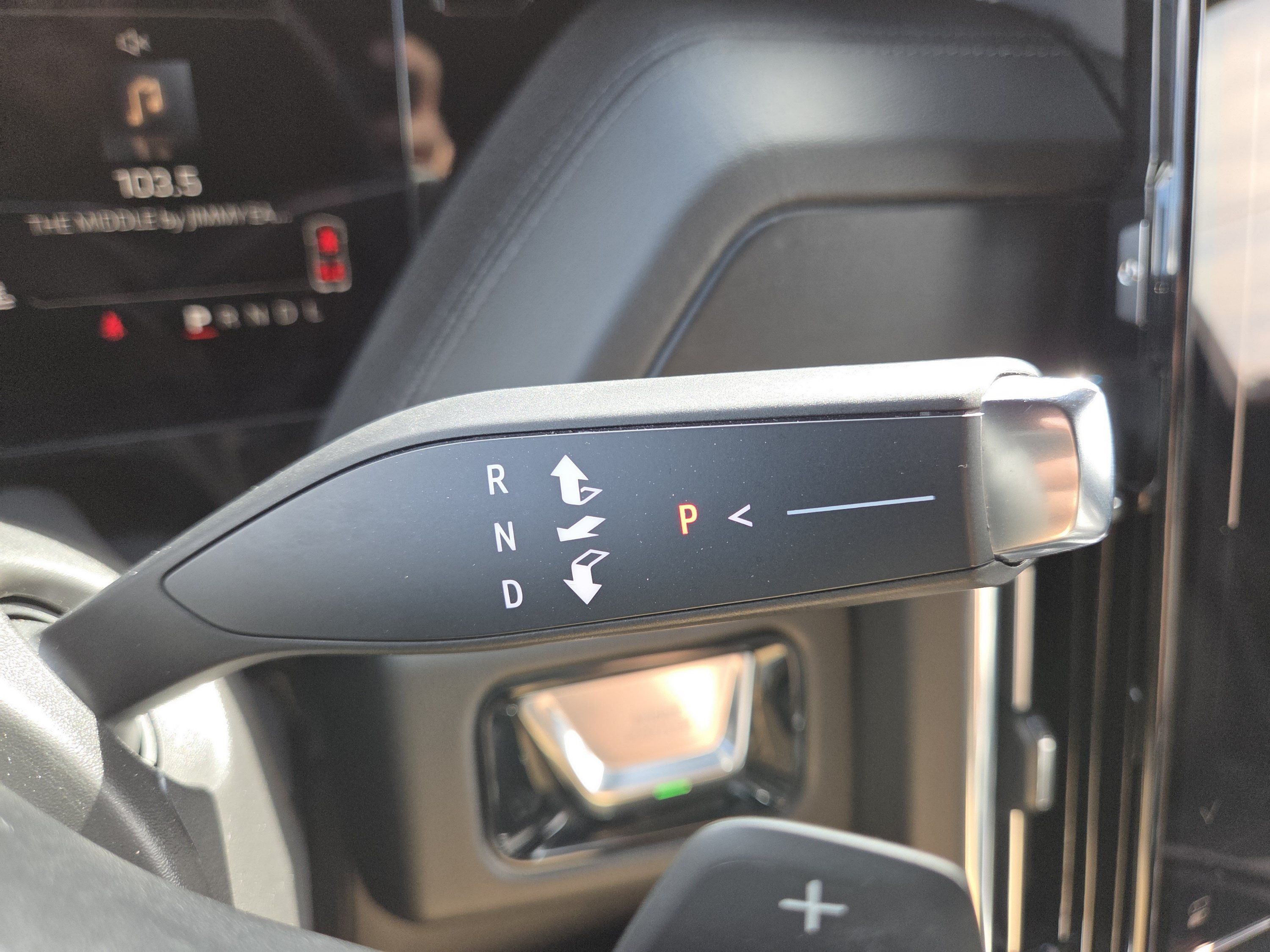 Used 2025 GMC Yukon Denali AWD/4WD image 40