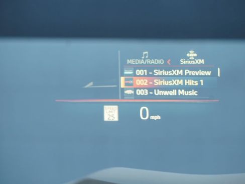 New 2026 BMW X5 sDrive40i w/ Executive Package image 8