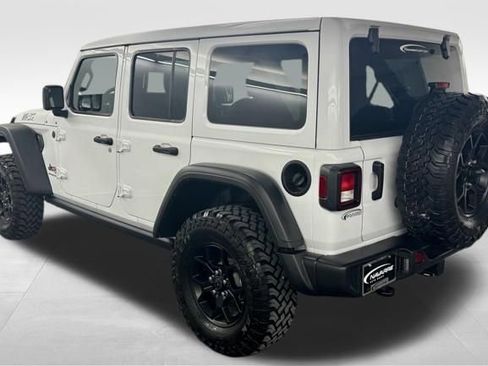 Used 2025 Jeep Wrangler Unlimited Sport AWD/4WD image 6