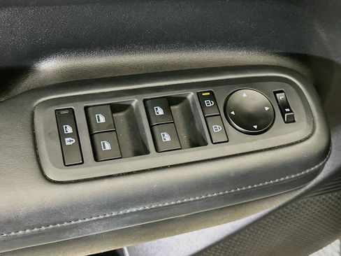 Used 2025 Hyundai Santa Fe SEL AWD/4WD image 15