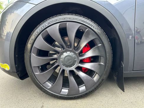 Used 2021 Tesla Model Y Performance AWD/4WD image 8