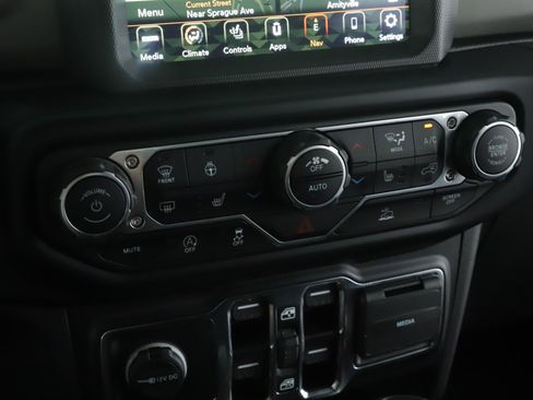 Used 2021 Jeep Wrangler Unlimited Sport w/ Sun And Sound Package AWD/4WD image 15