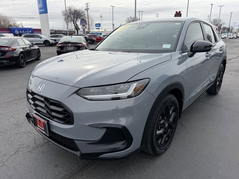 Used 2023 Honda HR-V Sport image 7