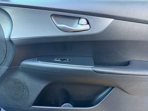 Used 2021 Kia Forte LXS image 15