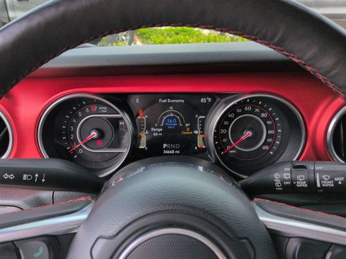 Used 2019 Jeep Wrangler Rubicon w/ Steel Bumper Group AWD/4WD image 24