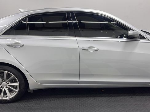 Used 2019 Cadillac CTS Luxury RWD image 21