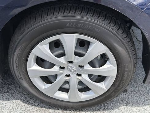 Used 2020 Toyota Corolla LE FWD image 26