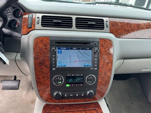 Used 2008 Chevrolet Tahoe LTZ w/ LTZ Preferred Equipment Group image 20