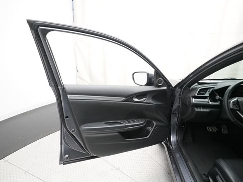 Used 2020 Honda Civic Sport image 27