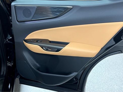 Certified 2025 Lexus NX 350 AWD w/ Accessory Package (2T) image 21