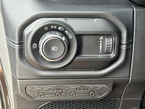 Used 2024 Jeep Wrangler Unlimited Rubicon 392 AWD/4WD image 31