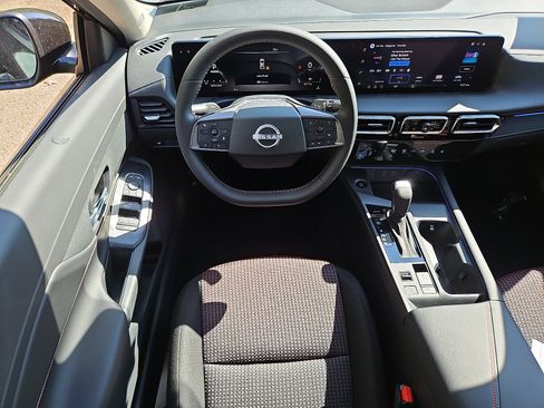New 2026 Nissan Sentra SR FWD image 9