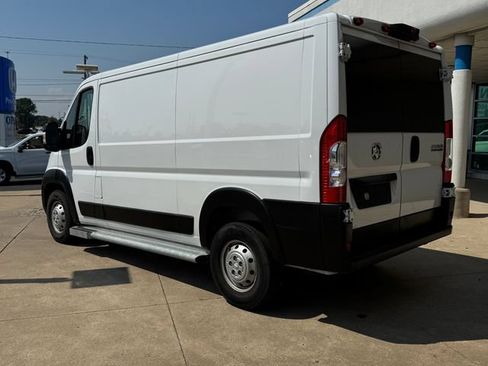 Used 2025 RAM ProMaster 2500 w/ U-Haul Equipment Group FWD image 3