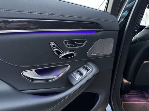 Used 2015 Mercedes-Benz S 550 Sedan image 32