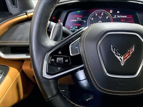 Used 2021 Chevrolet Corvette Stingray Premium Cpe w/ Z51 Performance Package RWD image 18