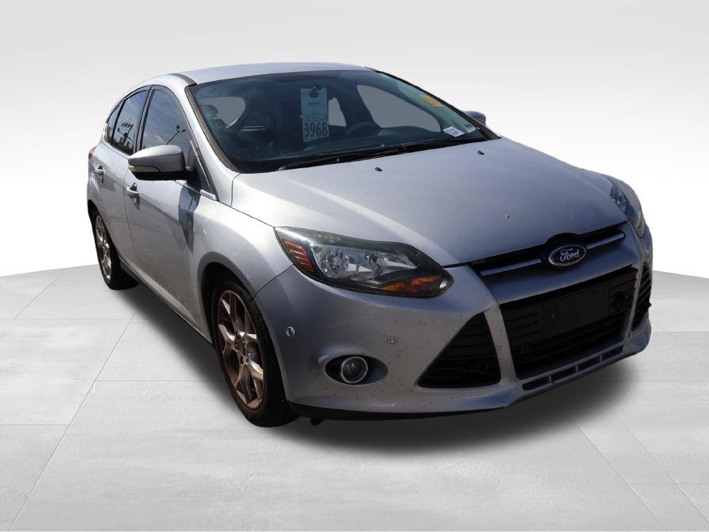 Used 2014 Ford Focus Titanium FWD image 13
