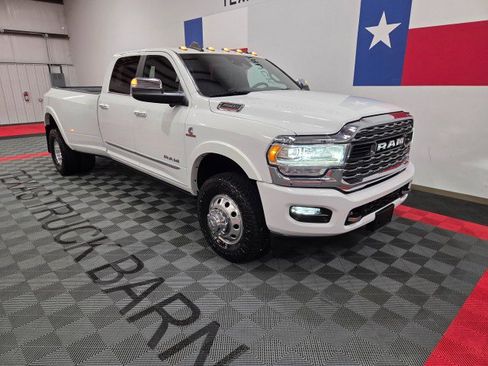 Used 2020 RAM 3500 Limited image 25