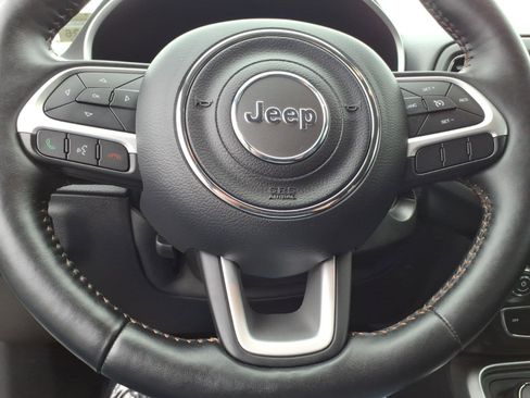 Used 2019 Jeep Compass Latitude w/ Cold Weather Group image 12