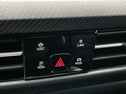 Used 2022 Volkswagen Golf R AWD/4WD image 19