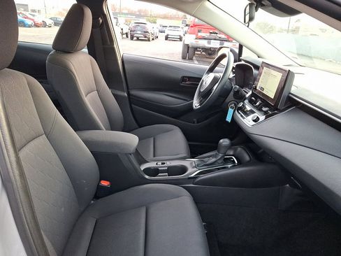 Used 2024 Toyota Corolla LE image 12