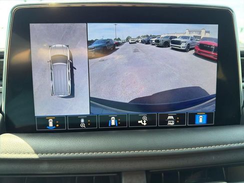 Used 2021 GMC Yukon SLT w/ SLT Luxury Plus Package RWD image 45