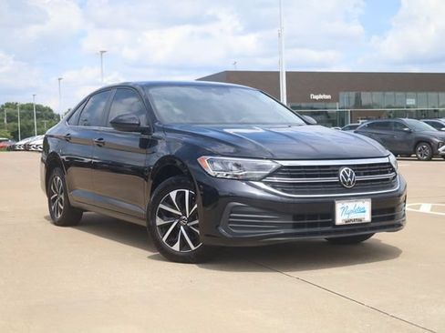 Used 2024 Volkswagen Jetta S FWD image 2