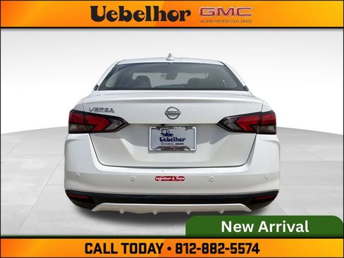 Used 2025 Nissan Versa SV w/ Trunk Package FWD image 7