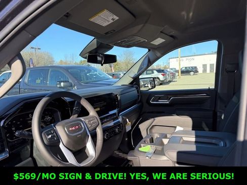 New 2026 GMC Sierra 1500 Elevation image 12