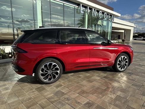 New 2026 Lincoln Nautilus Reserve image 2