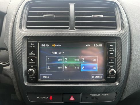 Used 2023 Mitsubishi Outlander Sport ES AWD/4WD image 15
