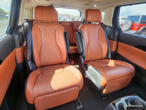 Used 2023 Kia Carnival SX Prestige image 51
