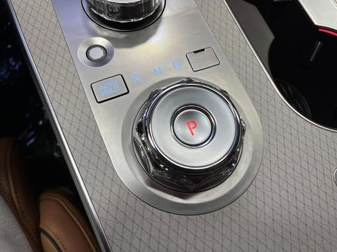 Used 2025 Genesis GV80 2.5T Prestige image 23