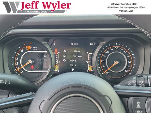 New 2025 Jeep Wrangler Rubicon w/ Technology Group image 9