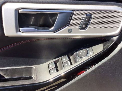 Certified 2022 Ford Explorer ST-Line image 18