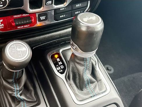 Used 2021 Jeep Wrangler Unlimited Rubicon 4xe image 16