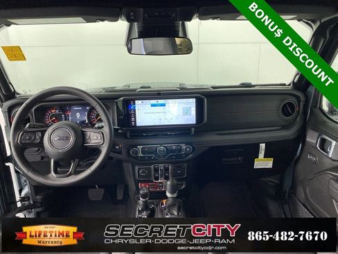 New 2026 Jeep Wrangler Unlimited Rubicon w/ Steel Bumper Group image 29