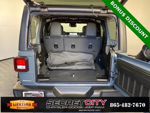 New 2026 Jeep Wrangler Unlimited Sport image 29