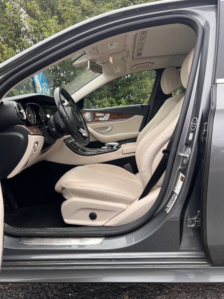 Used 2018 Mercedes-Benz E 300 image 13