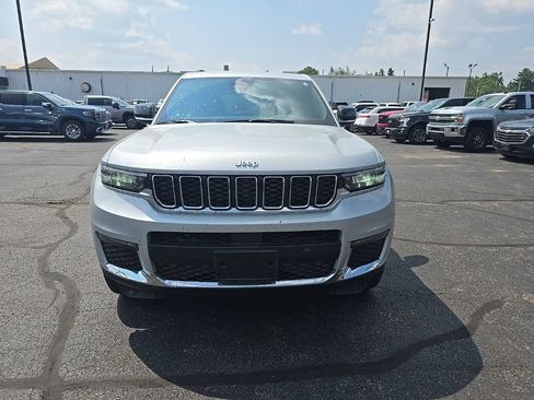 Used 2025 Jeep Grand Cherokee L Limited w/ Trailer Tow Package AWD/4WD image 3